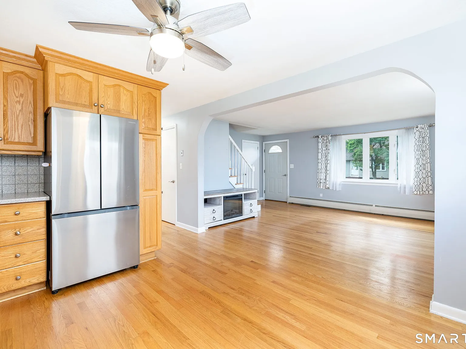 4 bed, 2.0 bath, 1373 sqft, $3,450 — Photo 4