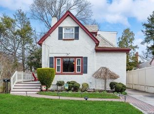 631 Brooklyn Ave, Baldwin, NY 11510