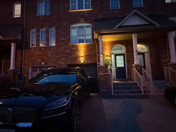 321 Aspendale Cres, Mississauga, ON L5W 0E7