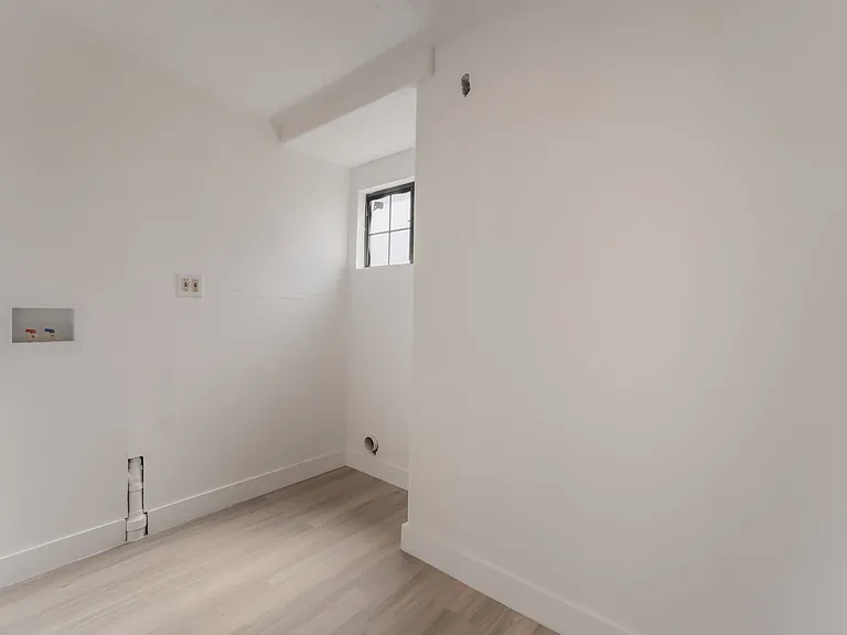 3200 E Owens Ave — Photo 12