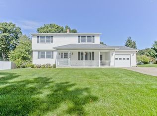 44 Deane St, Chicopee, MA 01020