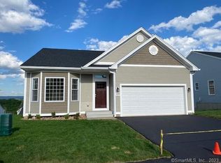 152 Webster Ln #2-06, Middletown, CT 06457