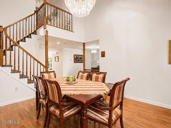 2nd image of 521 Woodbine Lane