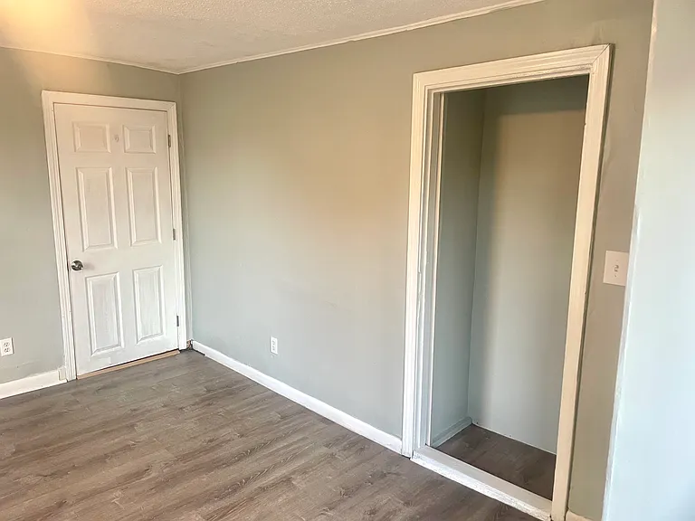 106 Webster St #2 — Photo 15