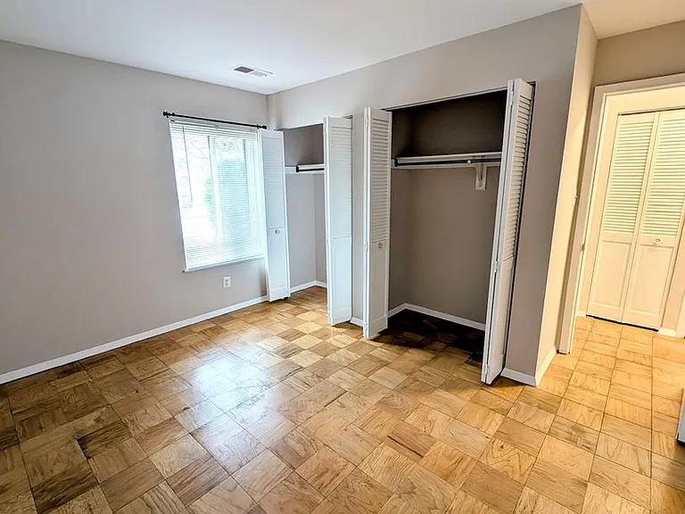 11309 Commonwealth Dr #T2 — Photo 17