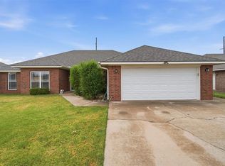 1804 Cougar Cir, Altus, OK 73521
