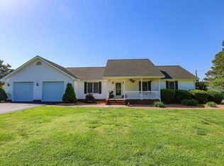 110 Holmes Dr, Paducah, KY 42003