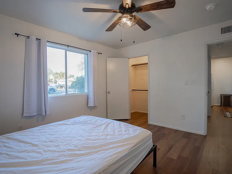 5135 N 10th St #7 — Photo 16