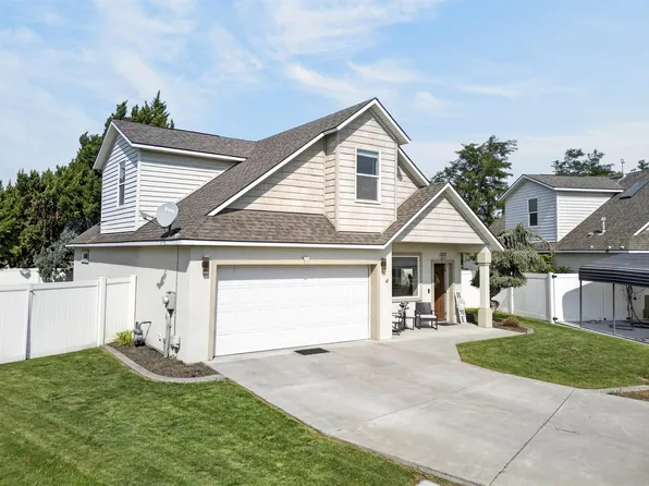 1312 N 37th Ct, Pasco, WA 99301