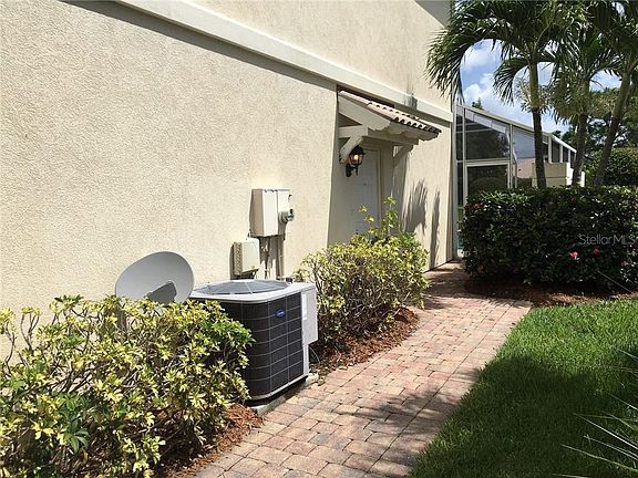 4th image of 7752 Bergamo Ave