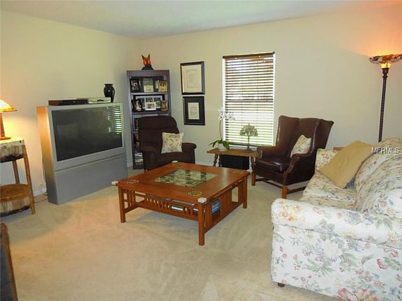 2nd image of 7801 N Woodlynne Ave