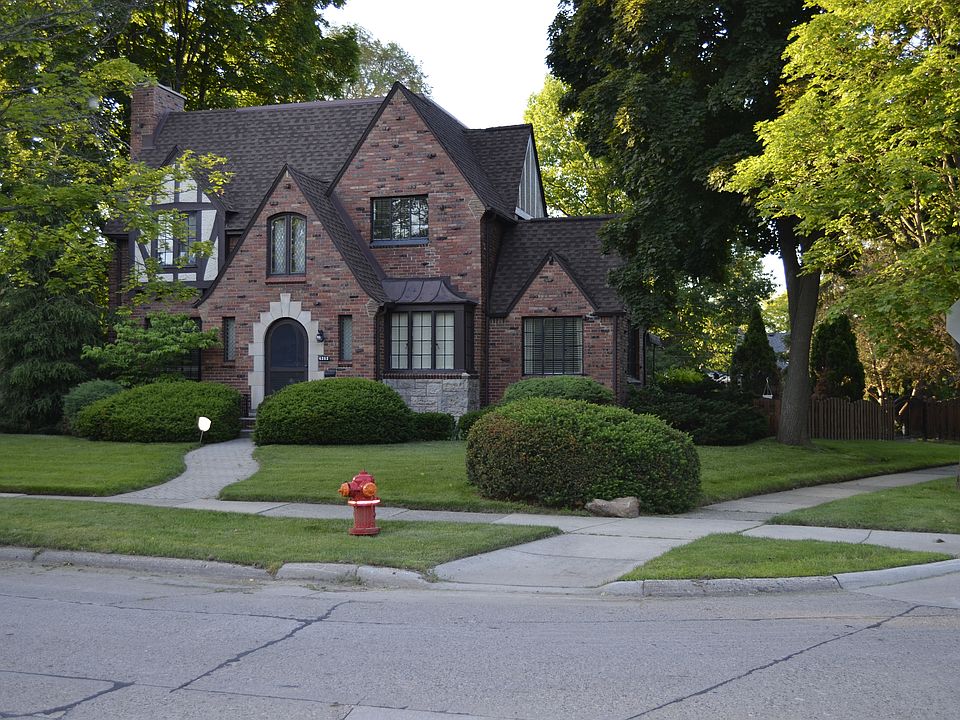 2nd image of 4202 Arlington Dr