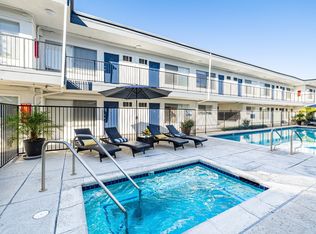 Carson Oakwood Apartments, Sherman Oaks, CA 91423