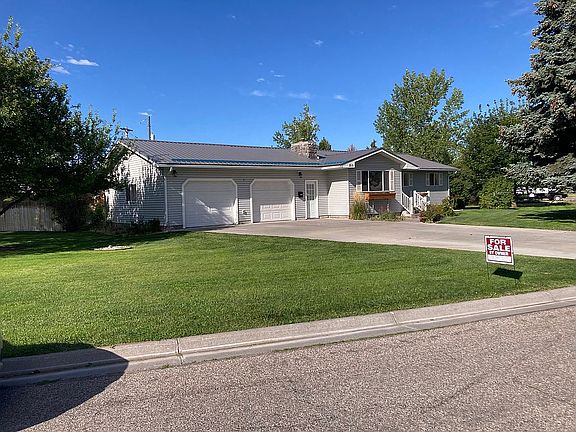 2nd image of 815 N Bergeson Dr