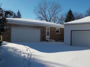 12N174 Westview St, Elgin, IL 60124