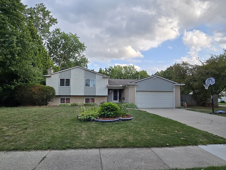 2310 Cumberland Dr