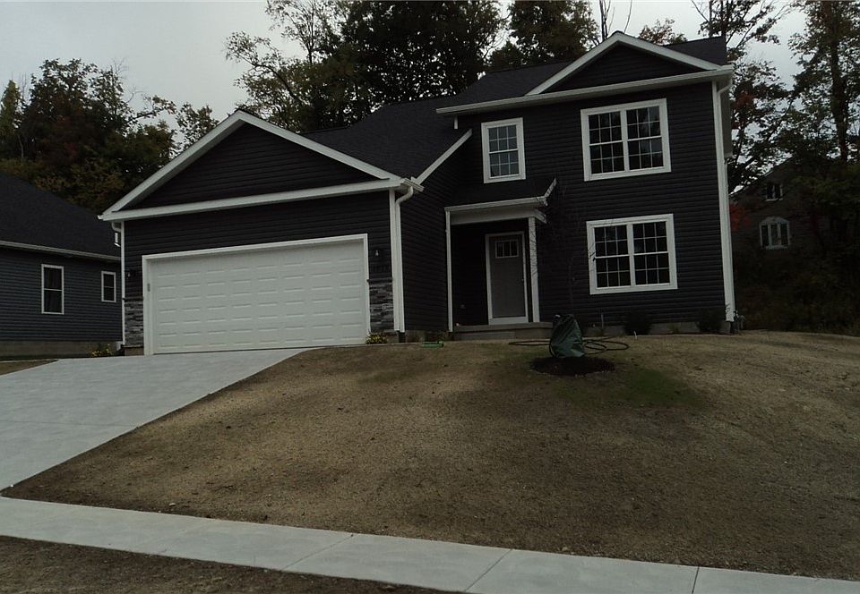 1st image of 4915 Grouse Hollow Dr