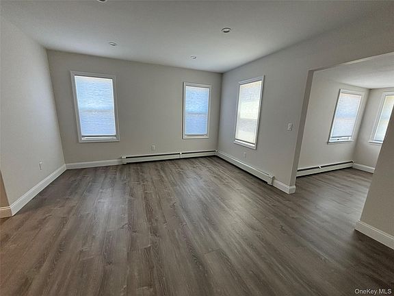 5th image of 23 Arnold Ave