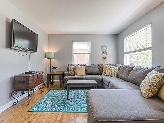5th image of 30906 Carlton Dr
