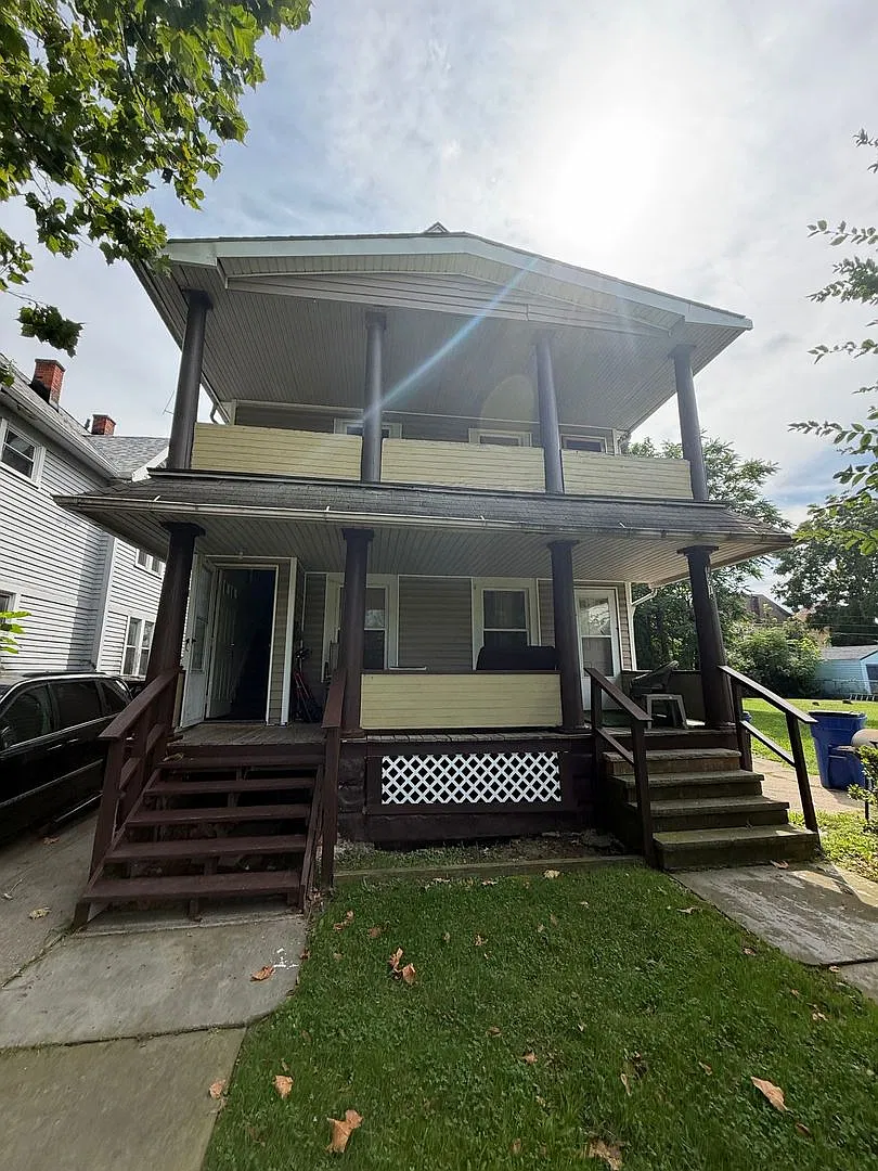 Adams Ave 10018-10020 — Photo 1