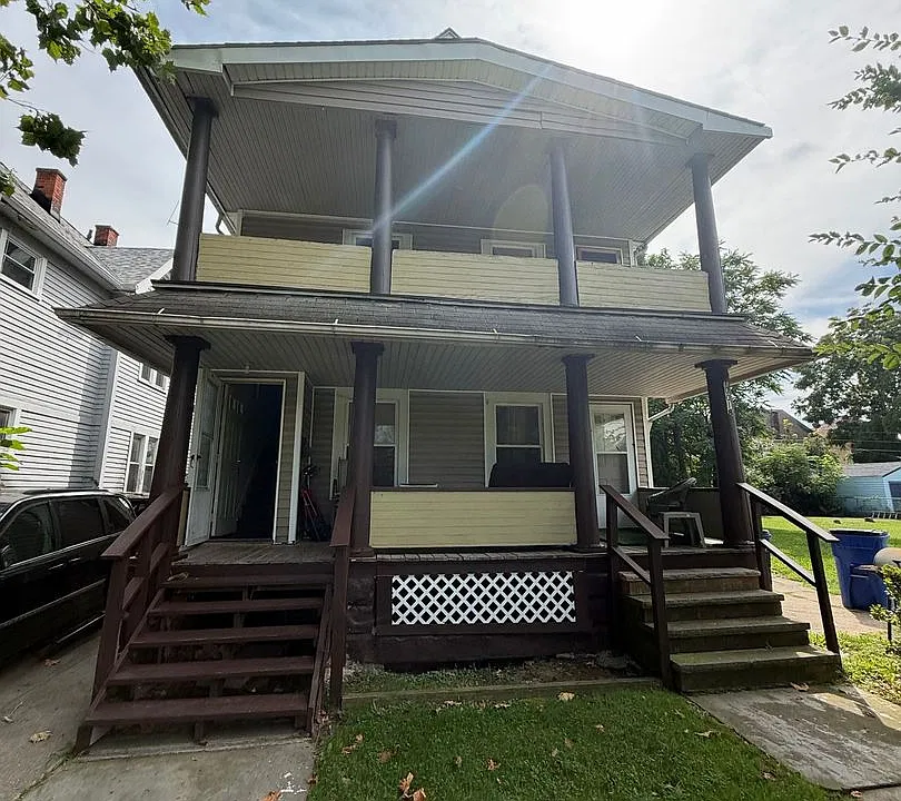 Adams Ave 10018-10020