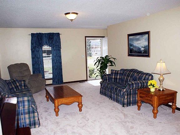2nd image of 7506 Bellemeade Ave