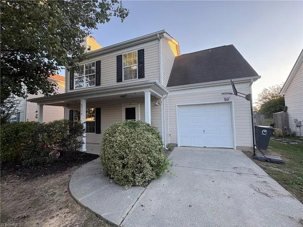 4712 Chestfield Ln, Greensboro, NC 27407