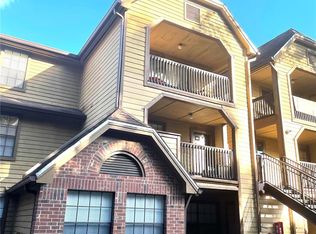415 Lakepointe Dr UNIT 202, Altamonte Springs, FL 32701