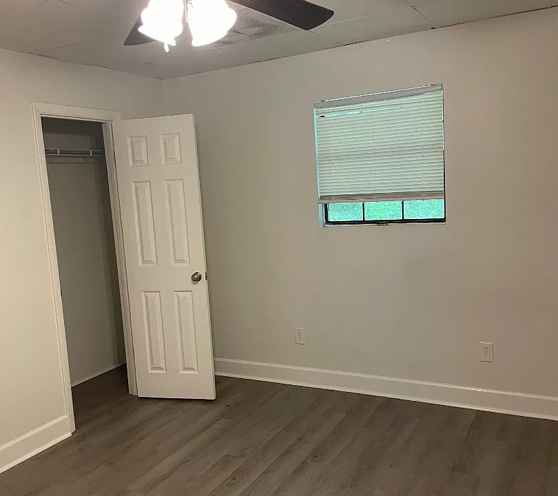 Unit Photo