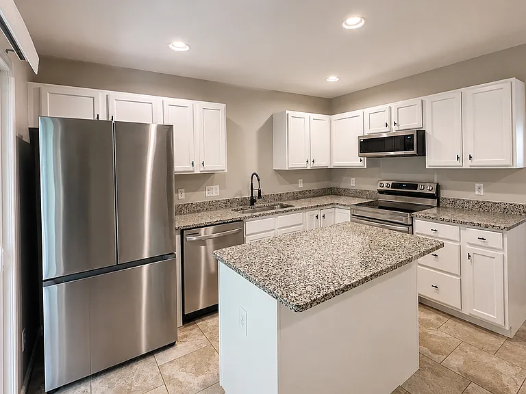3730 Winborne Ln — Photo 2