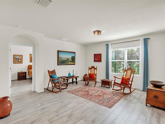 5th image of 9527 SUNSTONE BOULEVARD