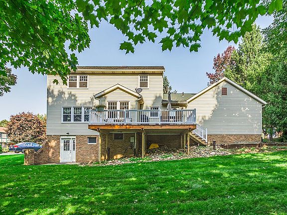 Rearview of the home.