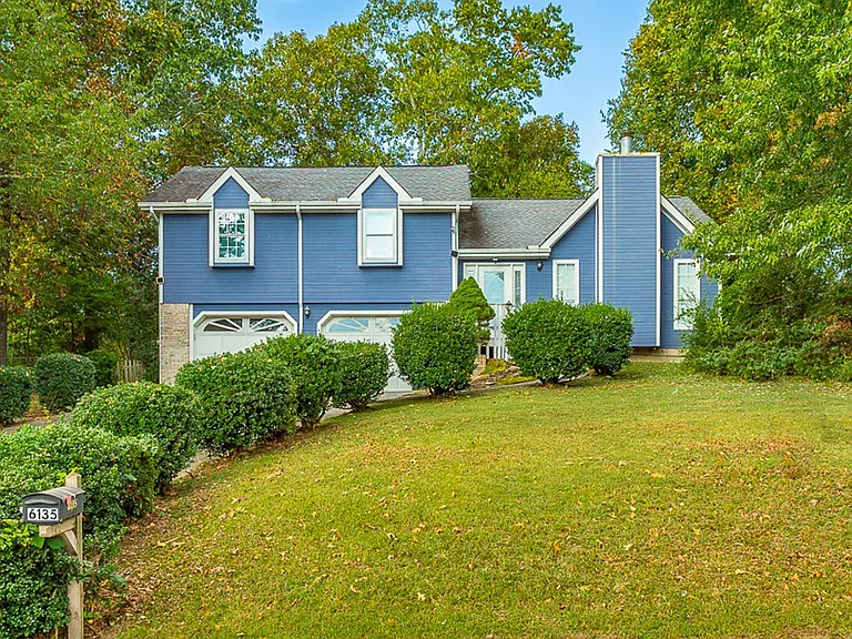 6135 Blue Ash Dr — Photo 20