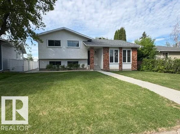 712 Knottwood Rd, Edmonton, AB T6K 1X9