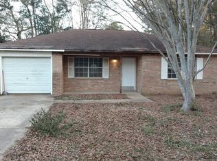 222 W Walnut Ave, Foley, AL 36535
