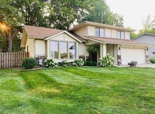906 Vannornam Pl, Bellevue, NE 68005