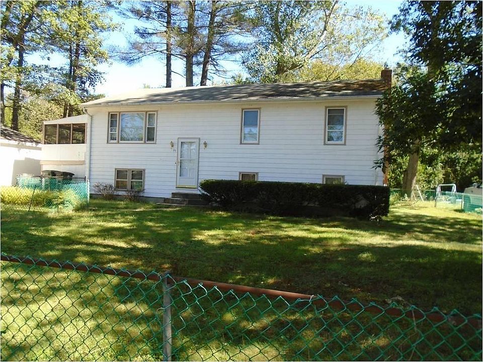 1st image of Pine Ln