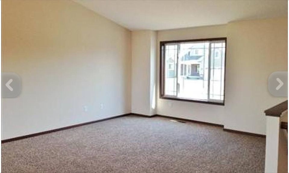 1st image of 17056 Garnet St NW