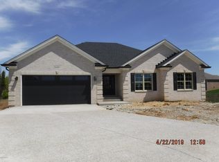 7701 Windgate Dr, Louisville, KY 40291