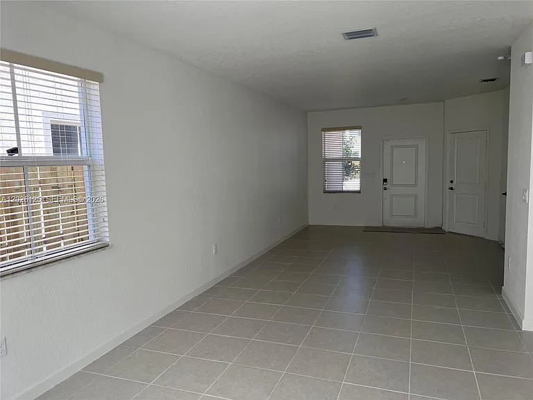 2340 NW 130th Ter — Photo 17
