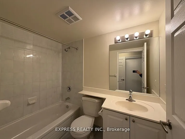 29 Pemberton Ave #809 — Photo 9