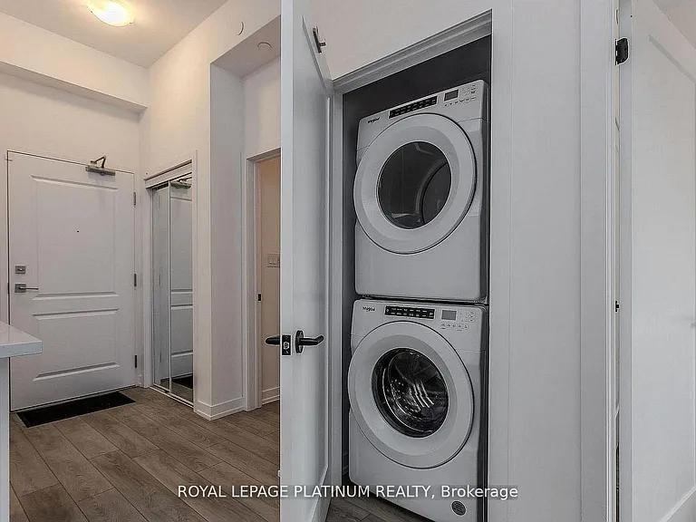 470 Dundas St E #114 — Photo 15