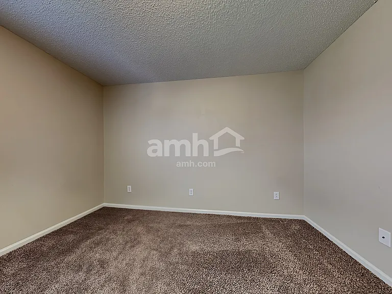 105 Walton Pl — Photo 19