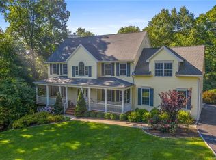 69 S Hill Rd, Cortlandt Manor, NY 10567