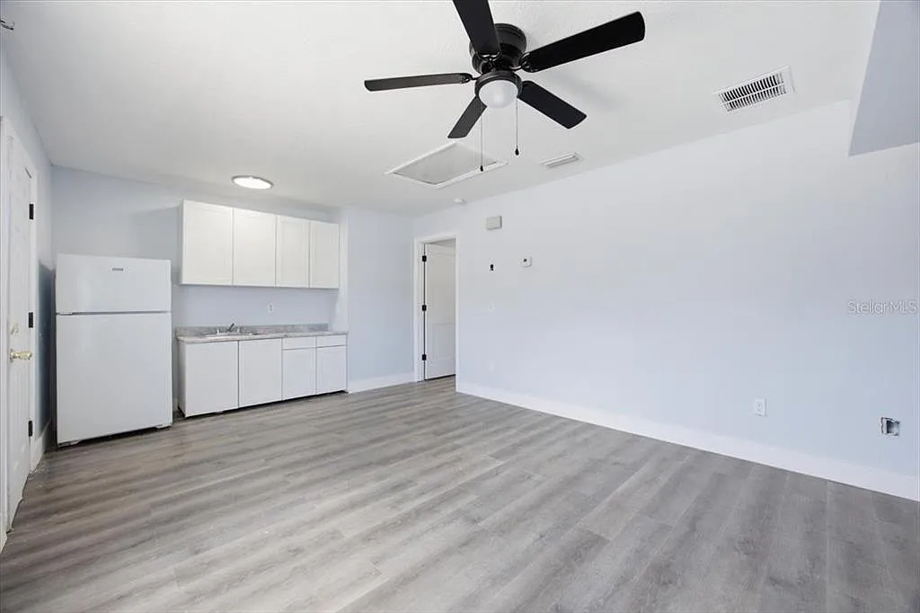 1 bed, 1.0 bath, 800 sqft, $1,100 — Photo 3