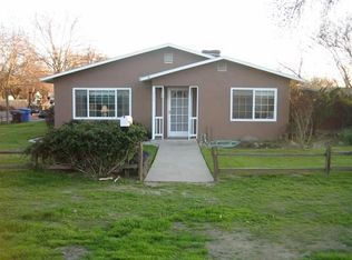 715 E Myrtle St, Hanford, CA 93230