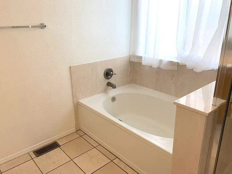 3612 Clear Creek Rd NE — Photo 33
