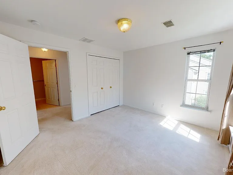 2802 S Knightsbridge Cir — Photo 14
