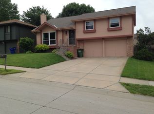 12831 Josephine St, Omaha, NE 68138