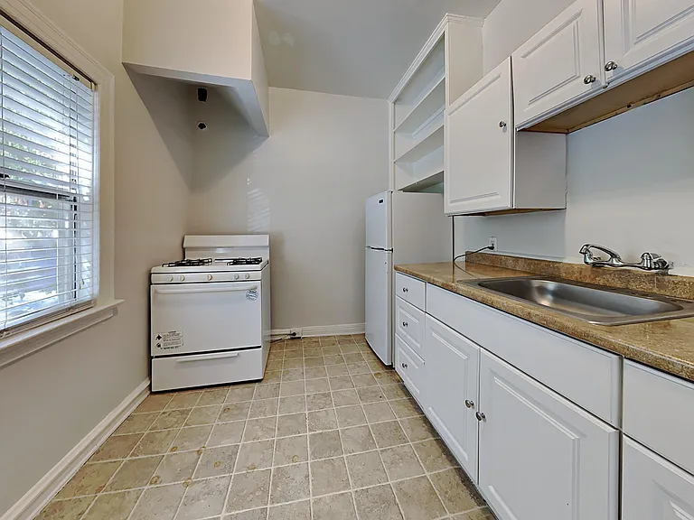 6434 Yucca Street — Photo 6